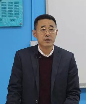 葛卫华头像2.jpg